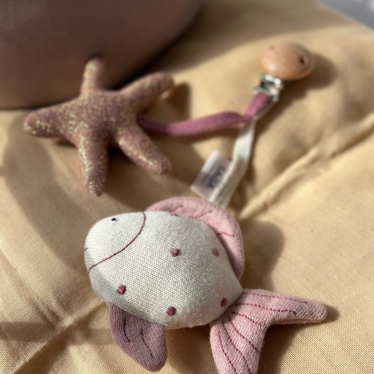 Kinderwagen-Spielzeug - Pearl Blush - Bio-Baumwolle - Einfach anzuklicken: 3-teilig Saga Copenhagen NATURKINDCHEN