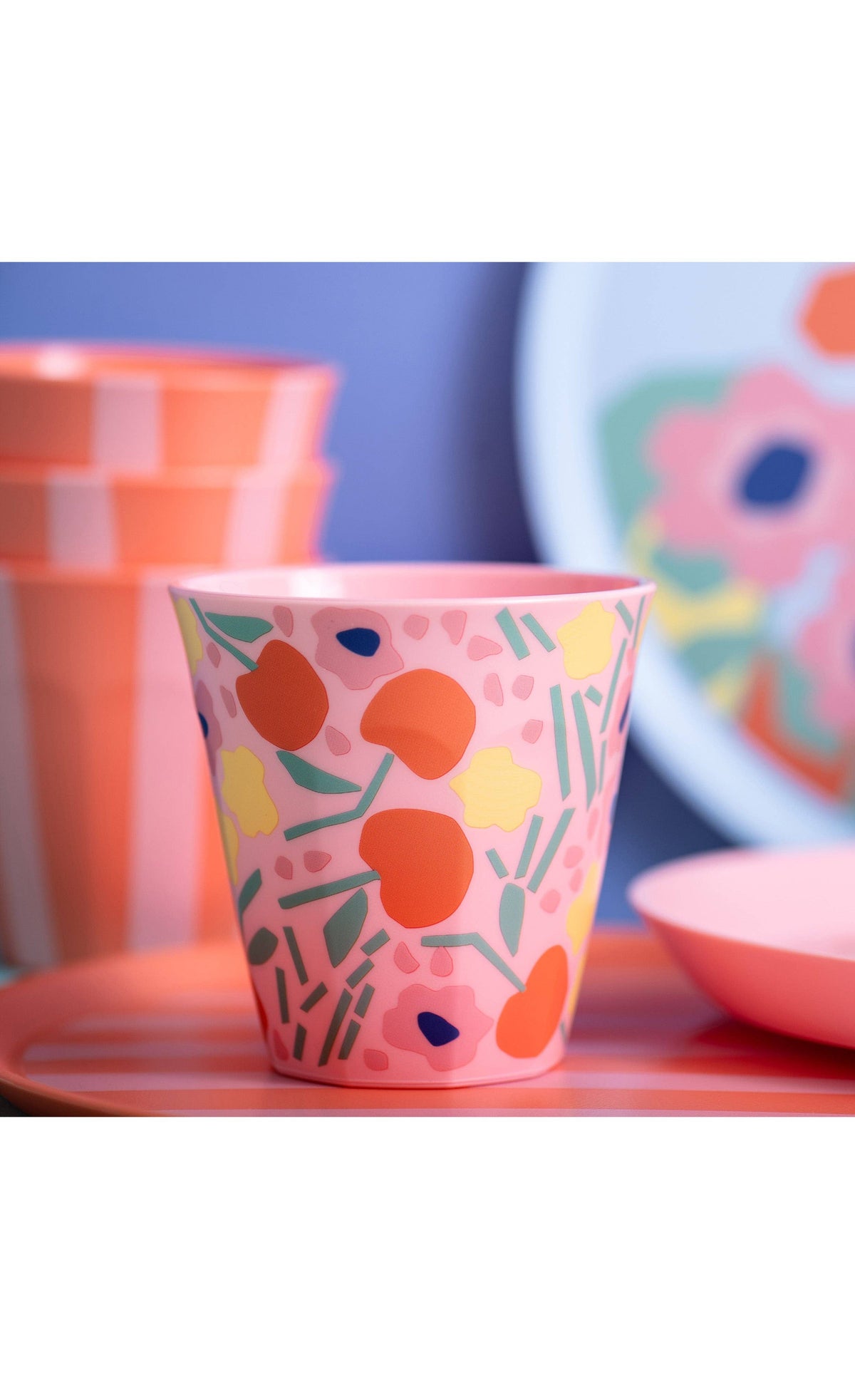 Becher NORA CUP M BLOOMS: Sweet pink Koziol ideas for friends GmbH      NATURKINDCHEN