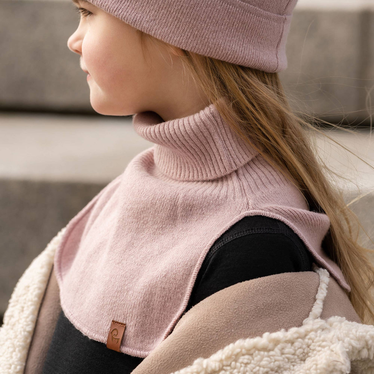Dickie Halswärmer für Kinder aus Merino und Cashmere: Staubig rosa / 0-3 Jahre menique      NATURKINDCHEN
