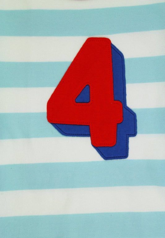 Bio-Langarmshirt mit vier Applikationen und blauen Streifen: 4 J /110 cm Toby Tiger GmbH      NATURKINDCHEN