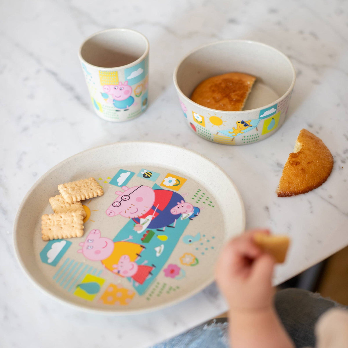 Kleiner Teller CONNECT PLATE PEPPA PIG: Organic sand Koziol ideas for friends GmbH      NATURKINDCHEN